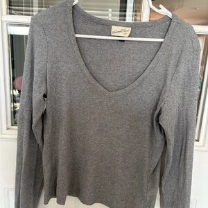 Banana Republic Gray Long Sleeve V-Neck Top